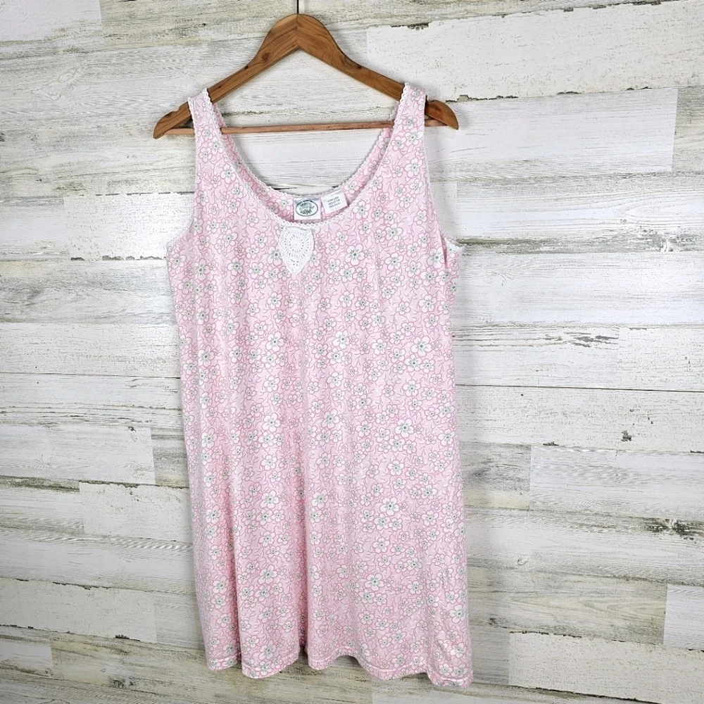 VTG Laura Ashley Nightgown XL Pink Floral Crochet Lace Coquette Cottagecore